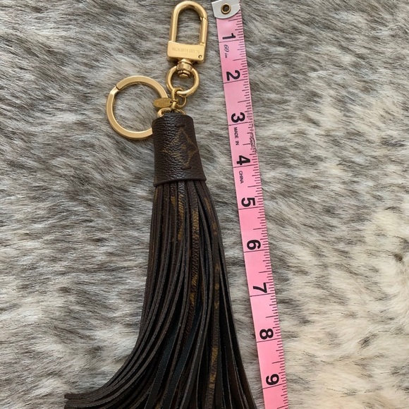 **SOLD** LV Monogram Tassel Bag Key Charm - Picture 4 of 7